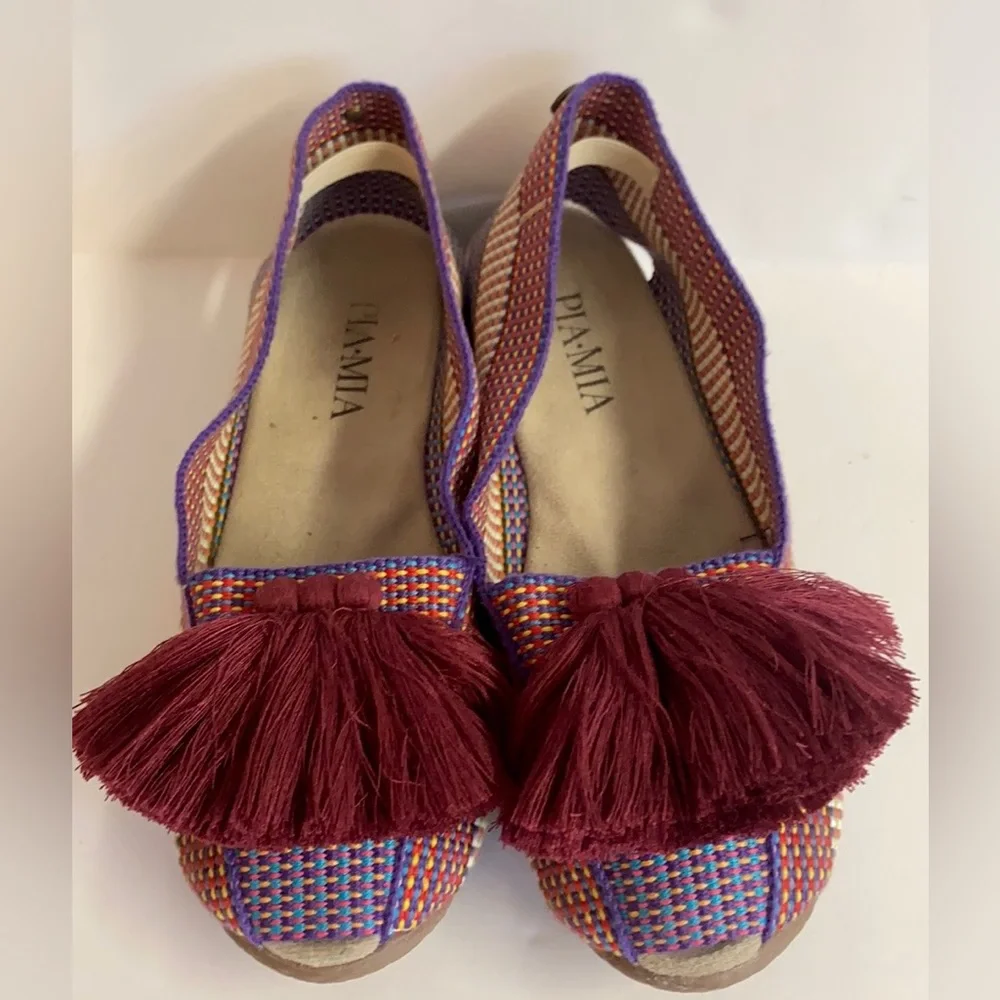Boho PIA•MIA-handmade burgundy espadrilles with beautiful tassel front.Size 7.5